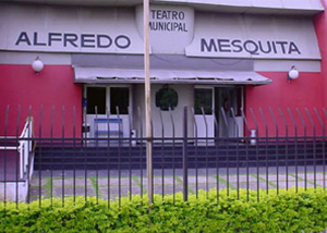 Teatro Alfredo Mesquita em Santana