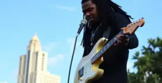 Gustavo Santana